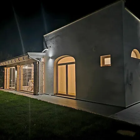 Casale Palla 펜션 수페르사노